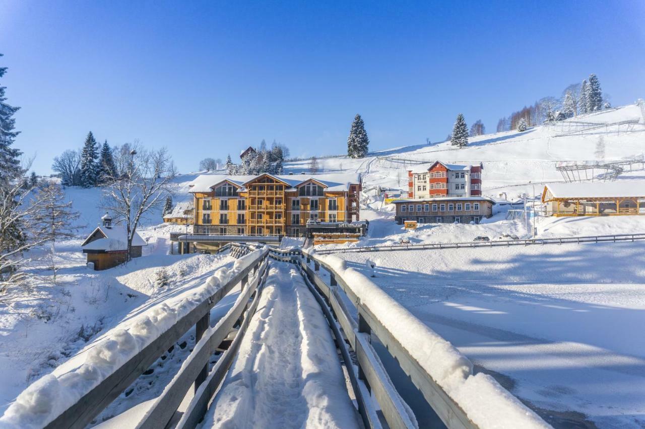 Aparthotel Kovarna Residence Pec pod Snezkou Luaran gambar